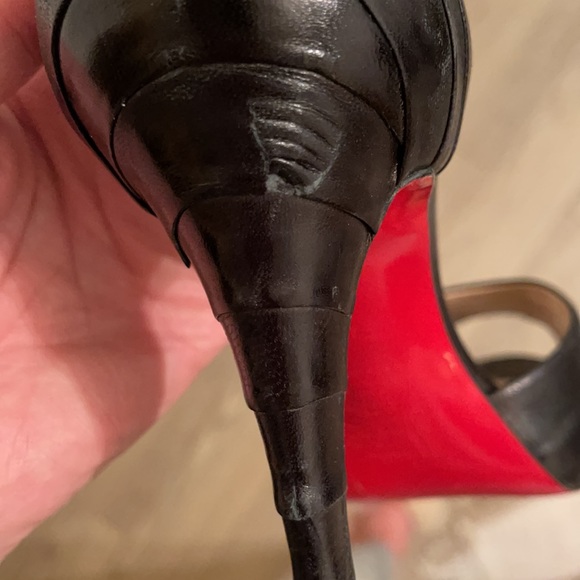 Christian Louboutin Armadillo crepe leather heels - Picture 7 of 7